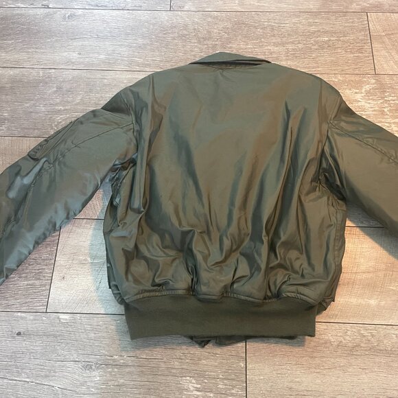 Vintage Alpha Industries CWU-45/P Green Jacket Pilot Aviator Bomber L Gladiators - Picture 7 of 8